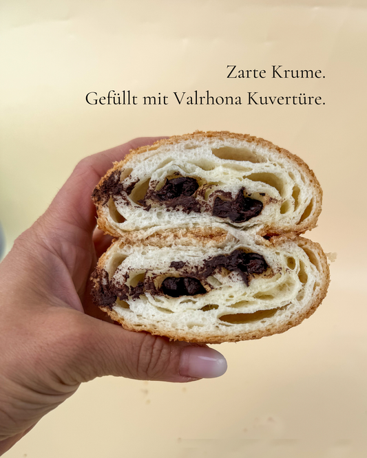 Glutenfreies Pain Au Chocolat – gefüllt mit feiner Schokolade.