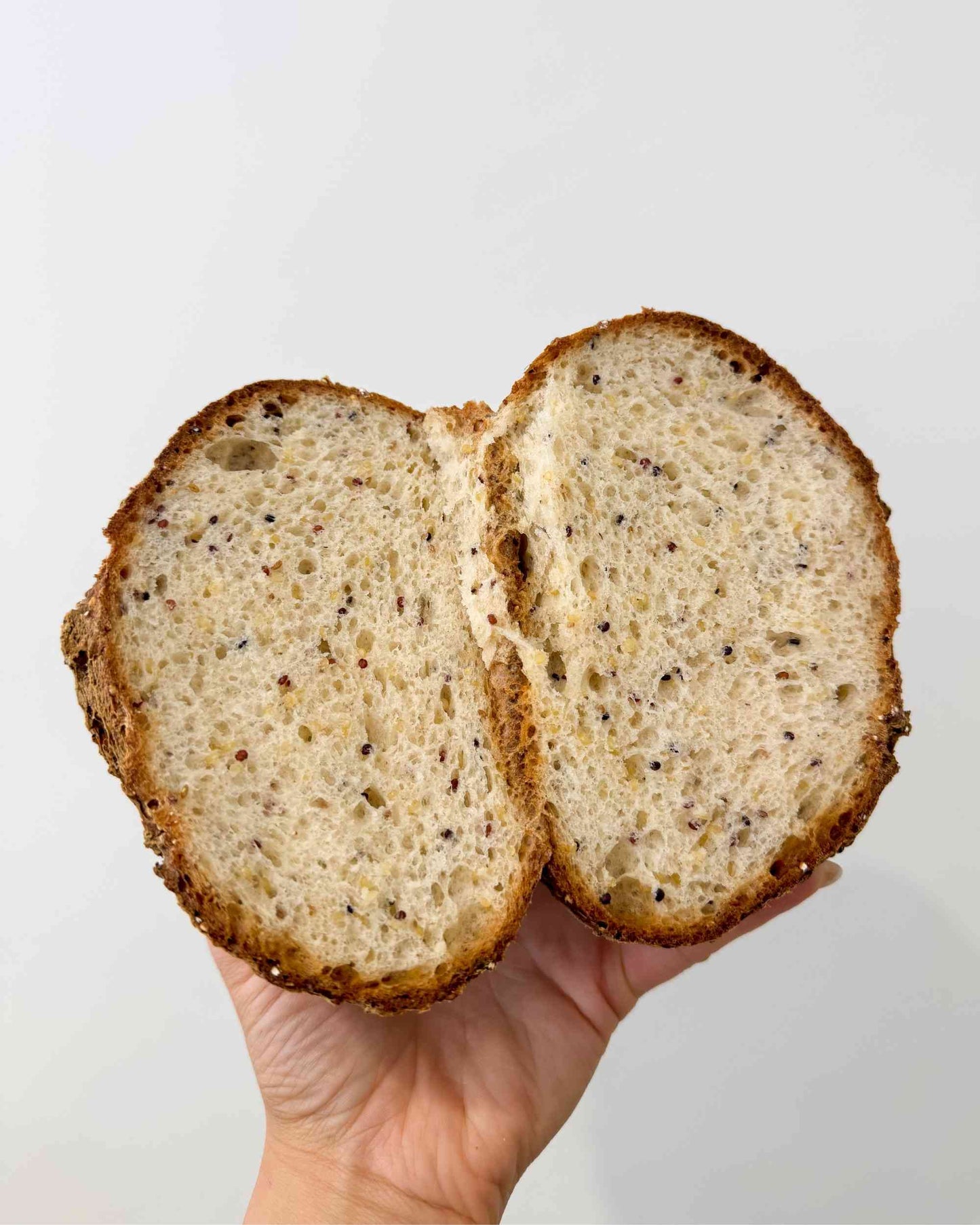 Der Allrounder | Glutenfreies Brot mit Quinoa und Flohsamenschalen | 500g