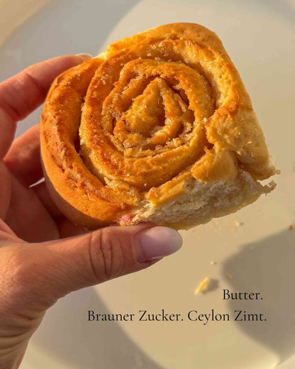 Hefeschnecken kaufen | Zimt, Himbeere, Pistazie & Schoko | saftig, soft & mit fein buttriger Füllung
