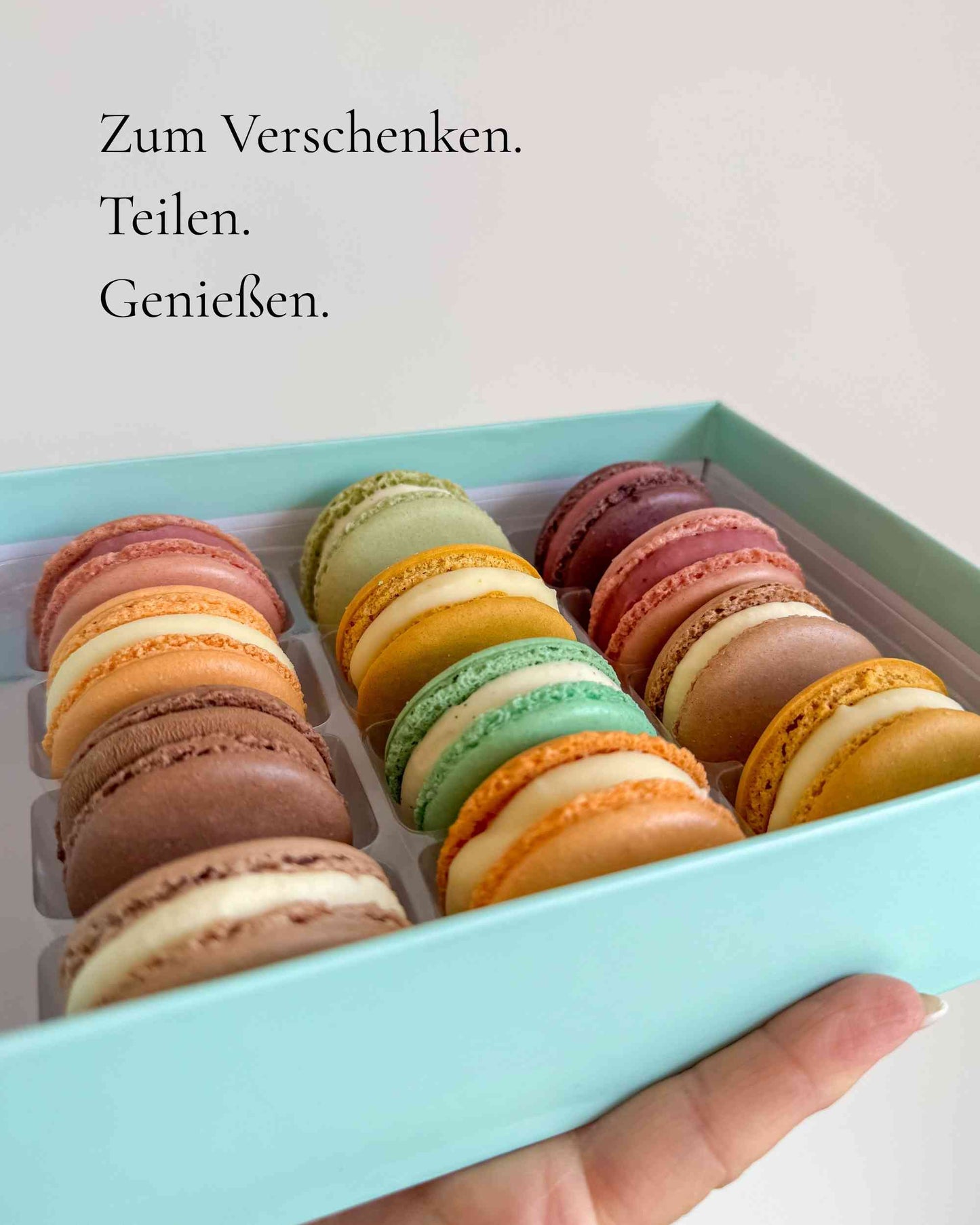 Deine Macarons Box | 12 Stück | Glutenfrei & Frisch